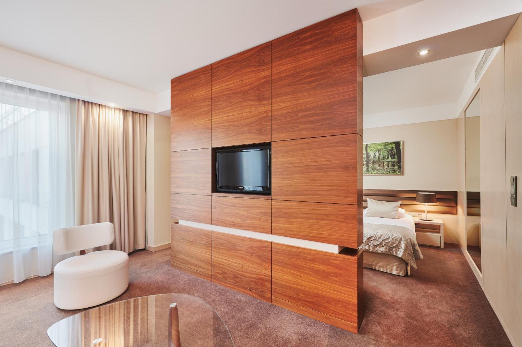 Hotel Narvil Conference & 4*